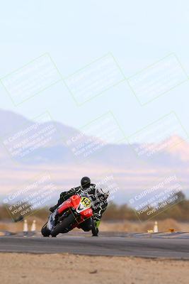 media/Feb-08-2025-CVMA (Sat) [[fcc6d2831a]]/Race 9-Amateur Supersport Middleweight/